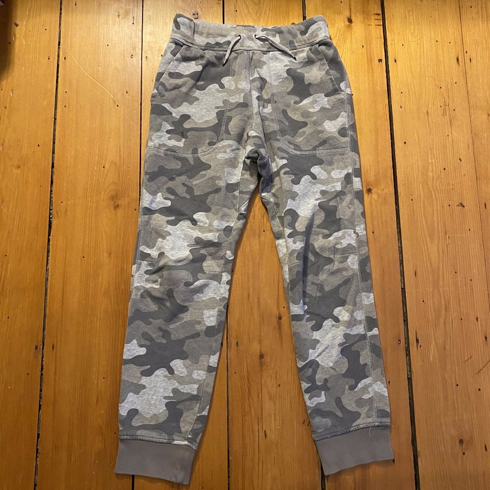 Gap kids camo sweatpants